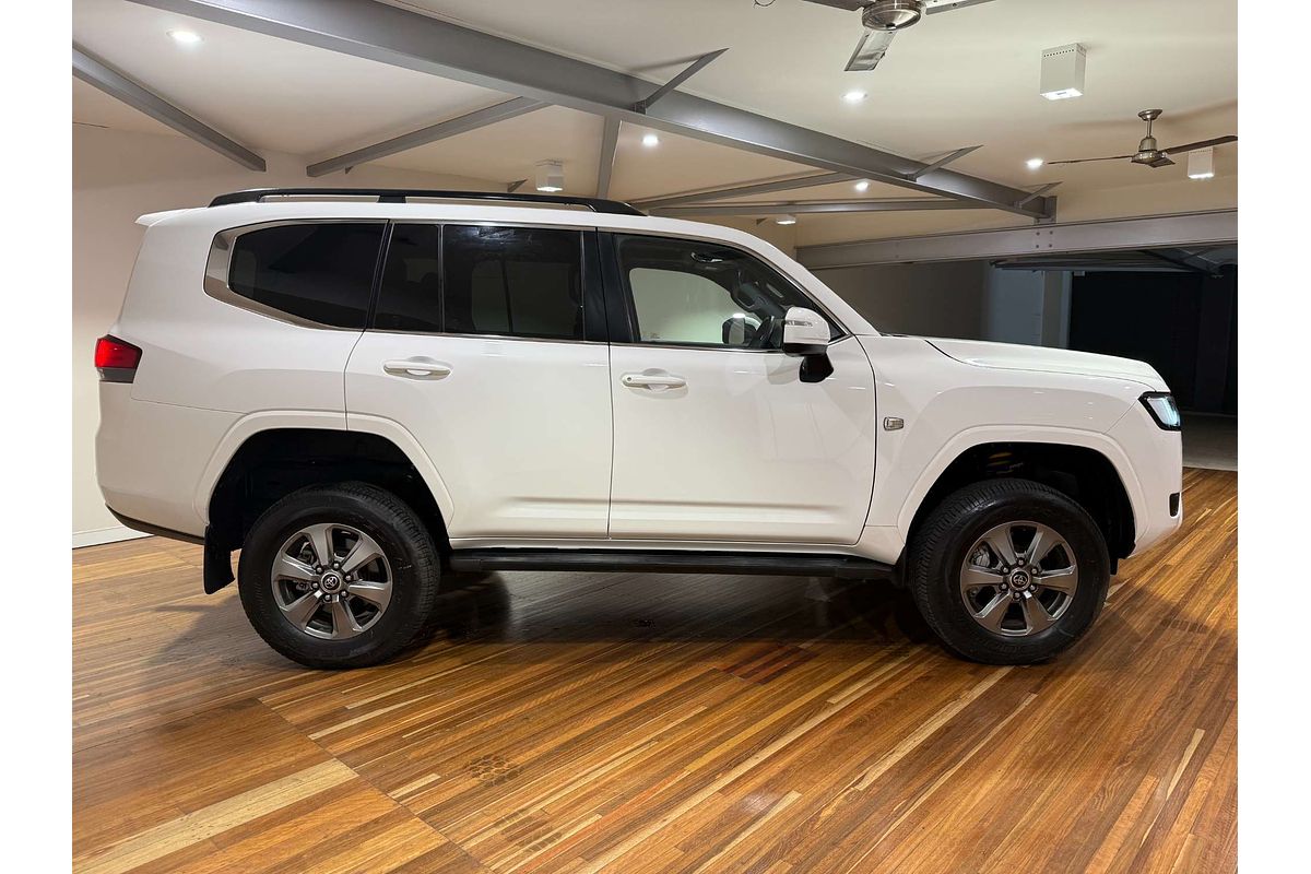 2022 Toyota Landcruiser VX FJA300R