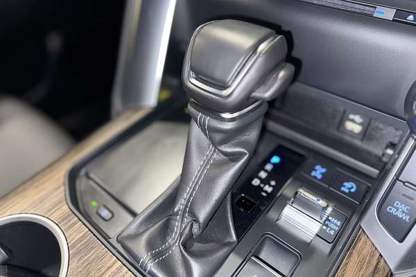 2022 Toyota Landcruiser VX FJA300R
