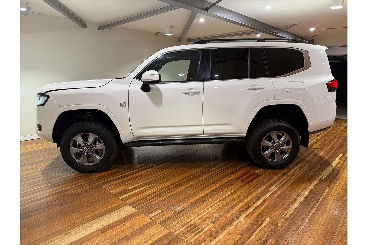 2022 Toyota Landcruiser VX FJA300R