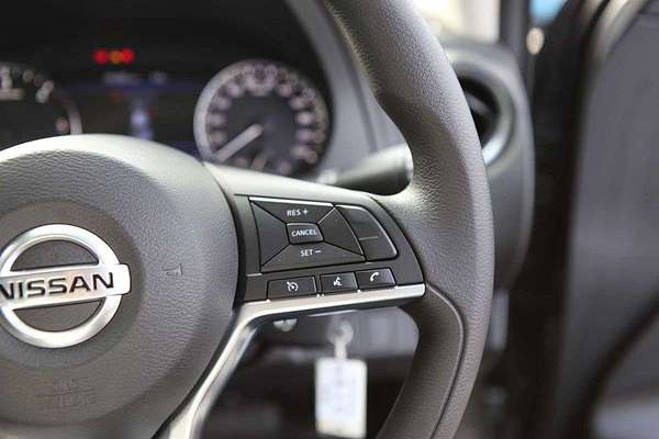 2025 Nissan Navara SL D23 4X4