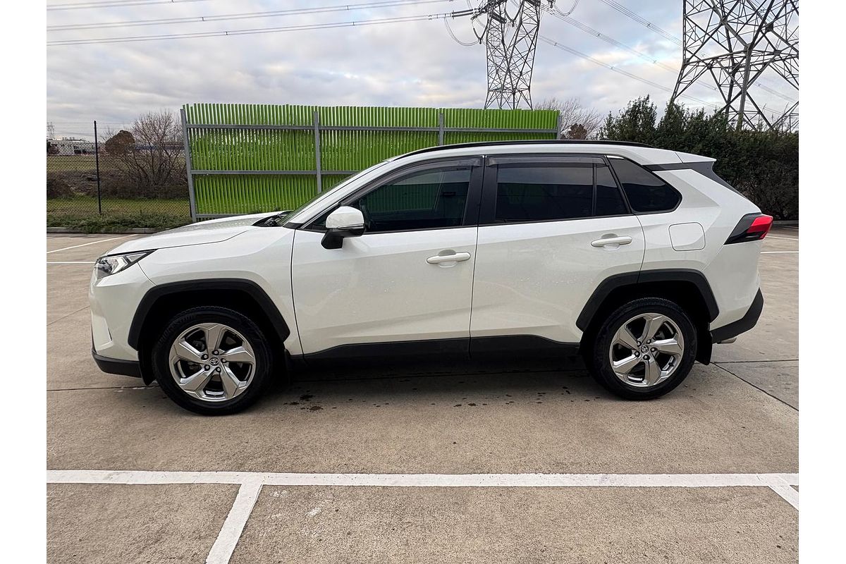 2020 Toyota RAV4 GXL MXAA52R