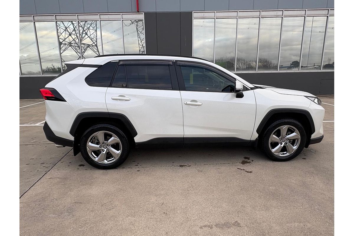 2020 Toyota RAV4 GXL MXAA52R