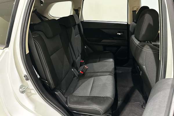 2017 Mitsubishi Outlander LS ZL
