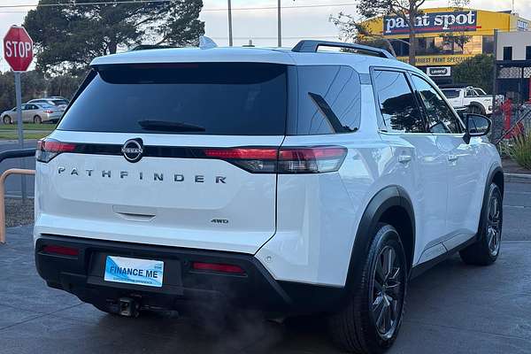 2023 Nissan Pathfinder ST-L R53