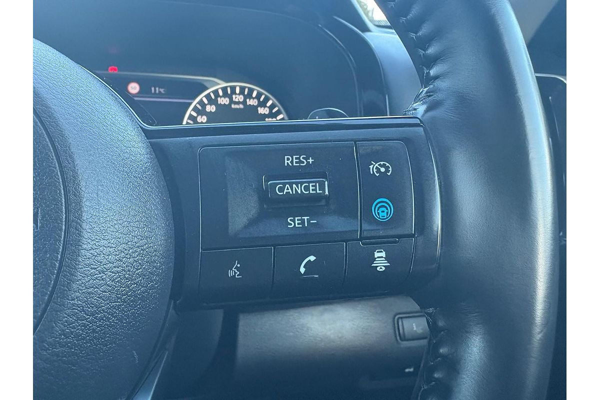 2023 Nissan Pathfinder ST-L R53