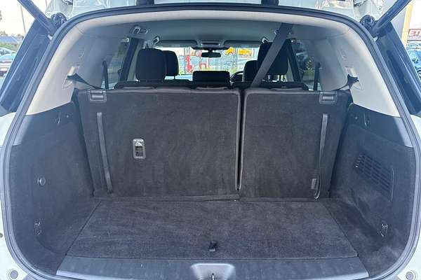 2023 Nissan Pathfinder ST-L R53