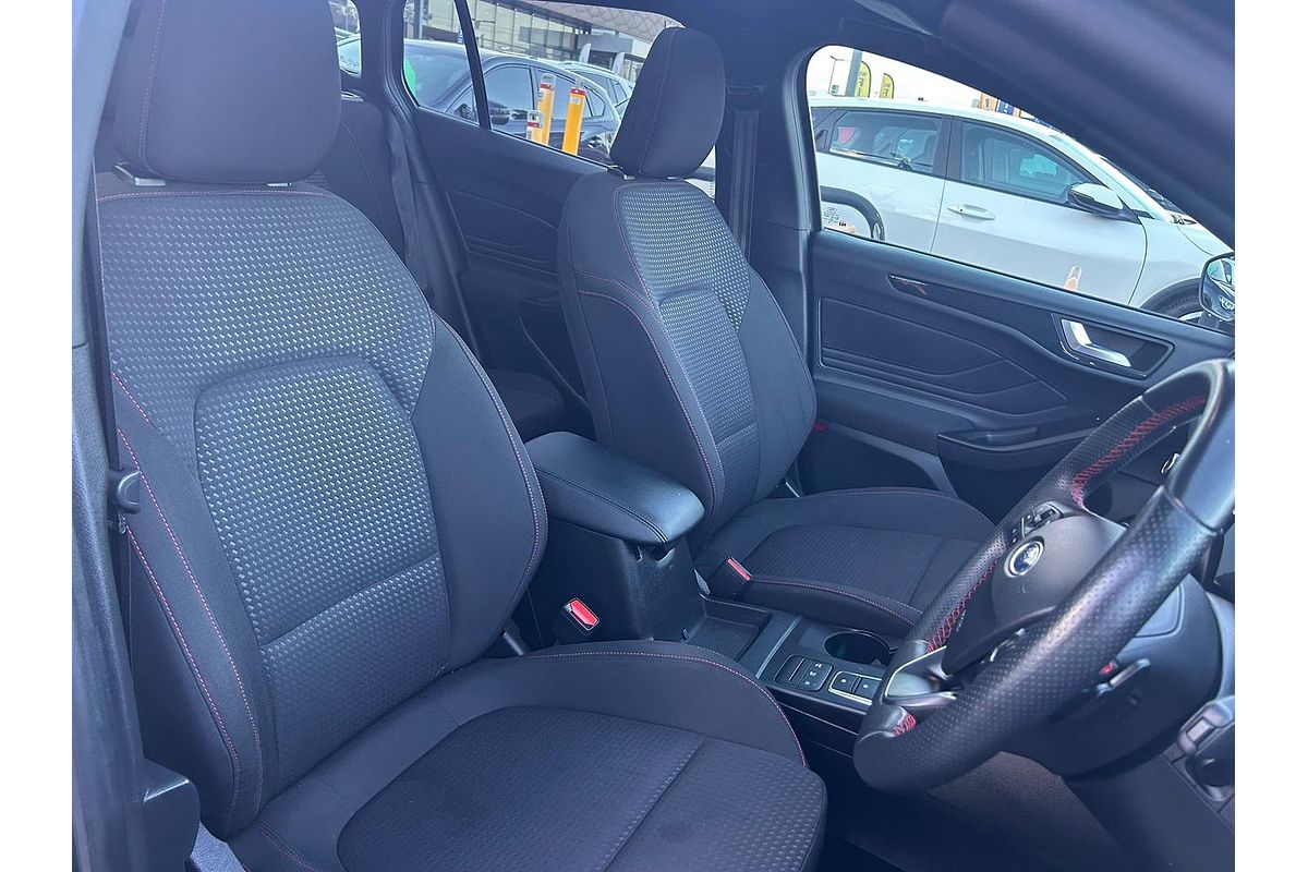 2019 Ford Focus ST-Line SA