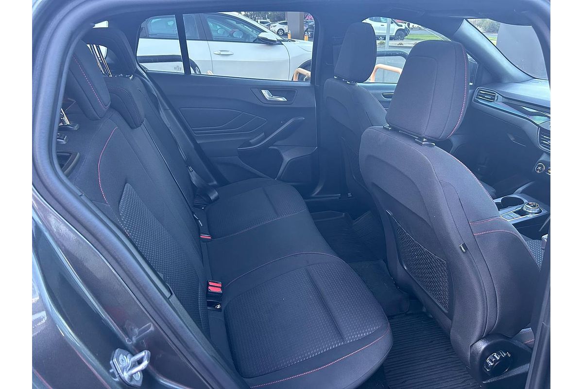 2019 Ford Focus ST-Line SA