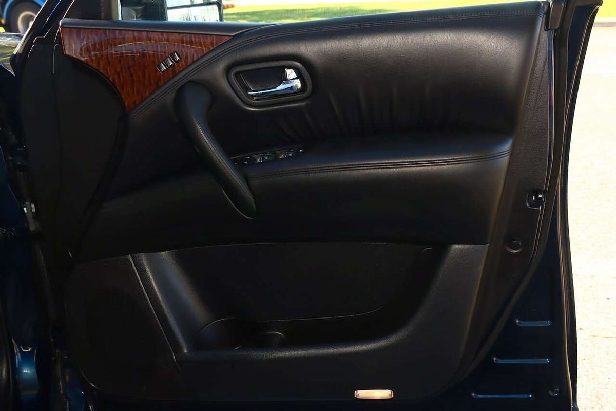 2023 Nissan Patrol Ti-L Y62