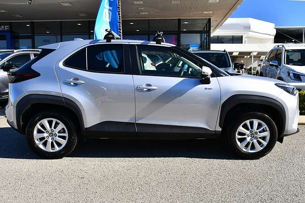 2024 Toyota Yaris Cross GXL MXPJ10R