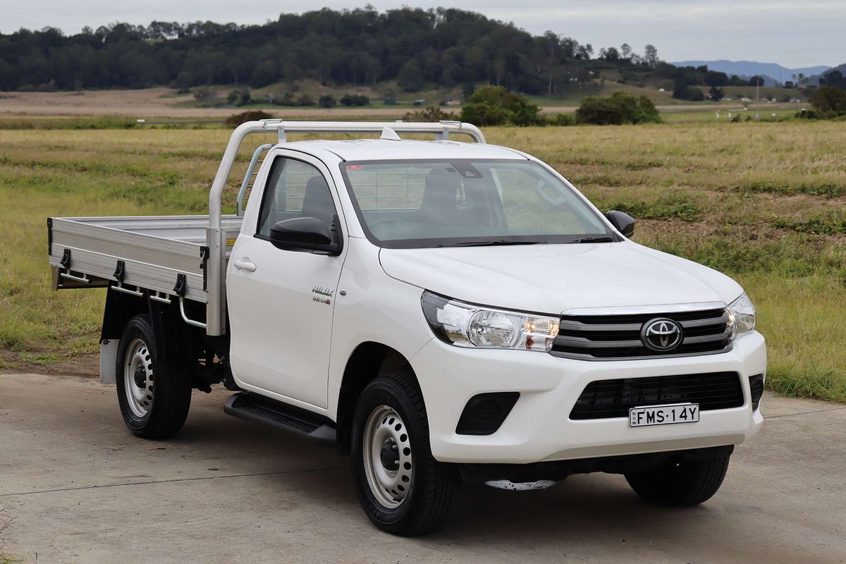 2024 Toyota Hilux SR GUN126R 4X4