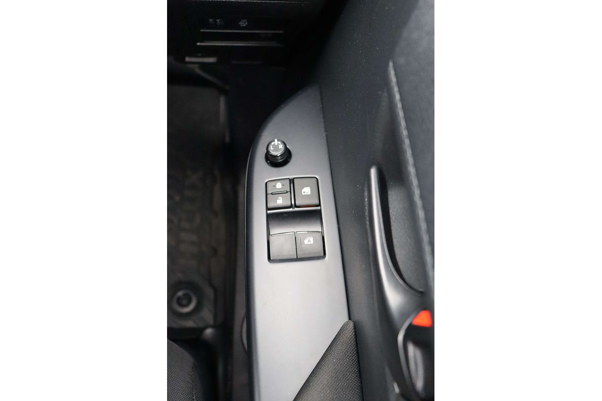 2024 Toyota Hilux SR GUN126R 4X4