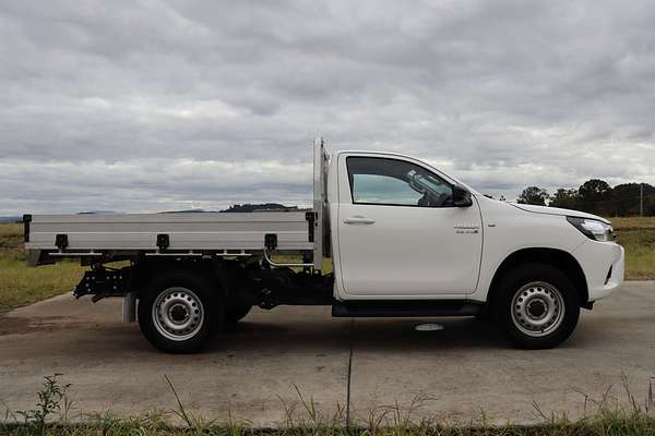2024 Toyota Hilux SR GUN126R 4X4