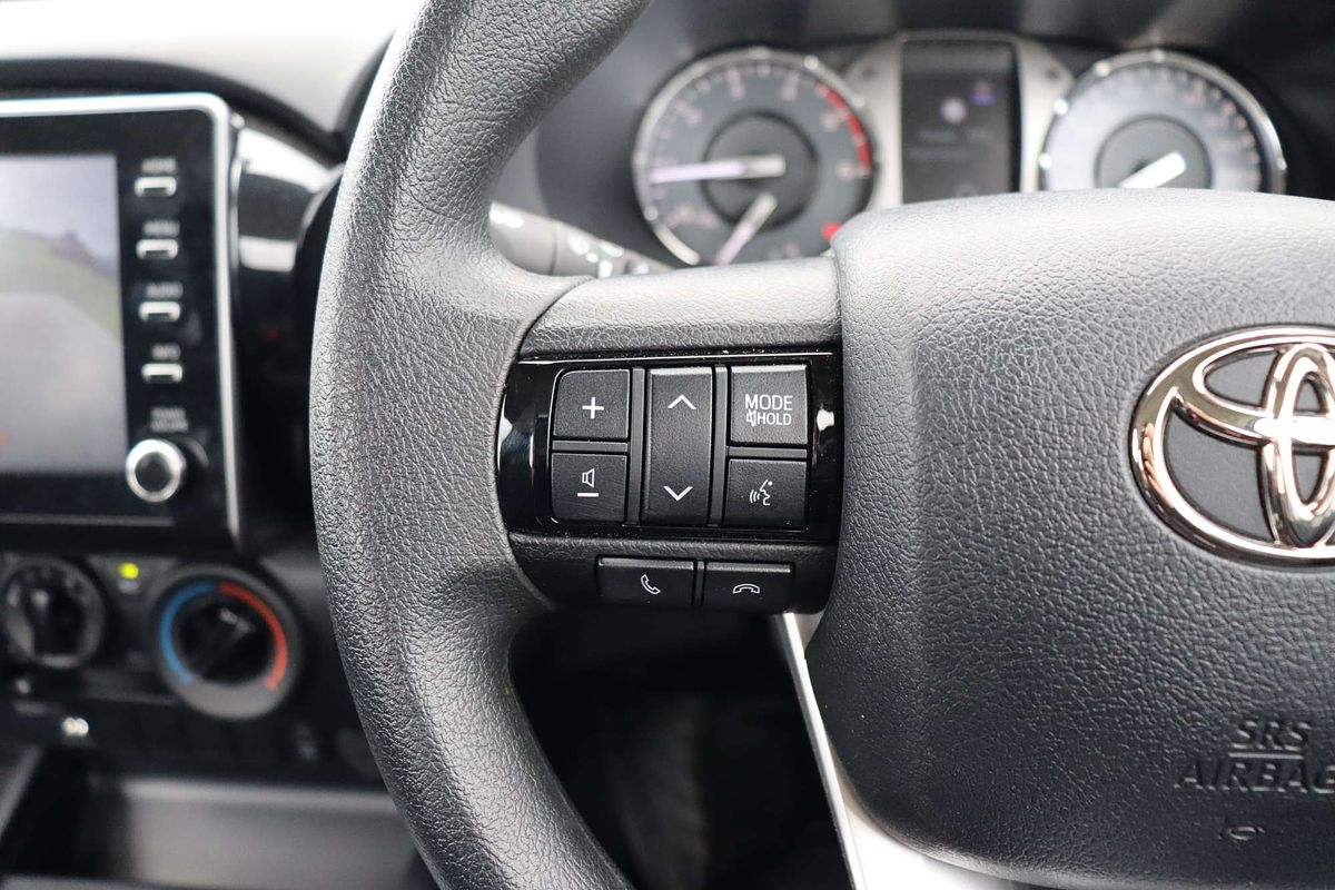 2024 Toyota Hilux SR GUN126R 4X4