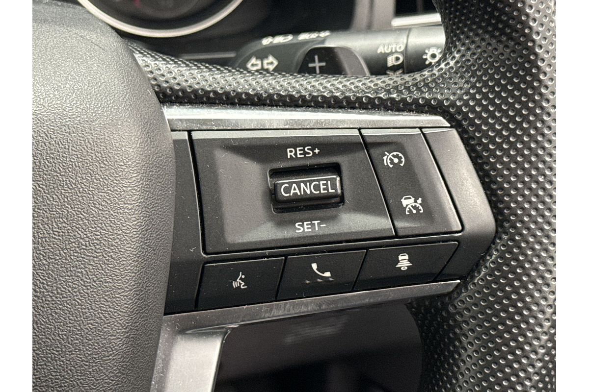 2023 Mitsubishi Outlander ES ZM