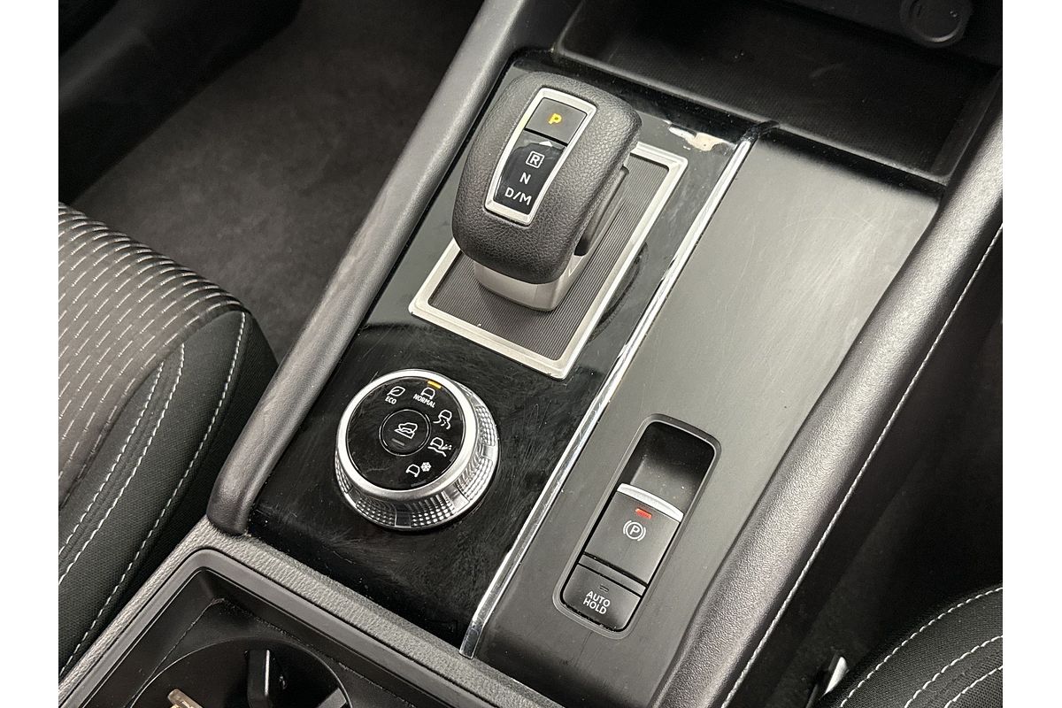 2023 Mitsubishi Outlander ES ZM