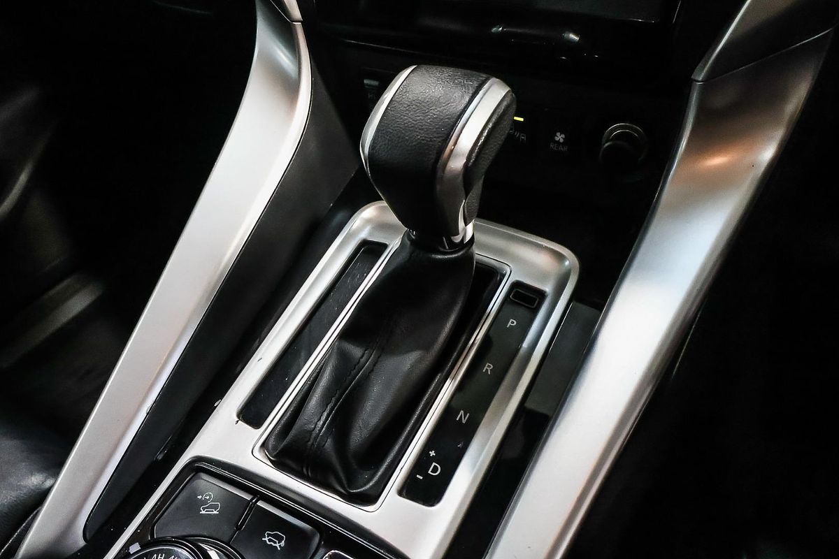 2016 Mitsubishi Pajero Sport Exceed QE