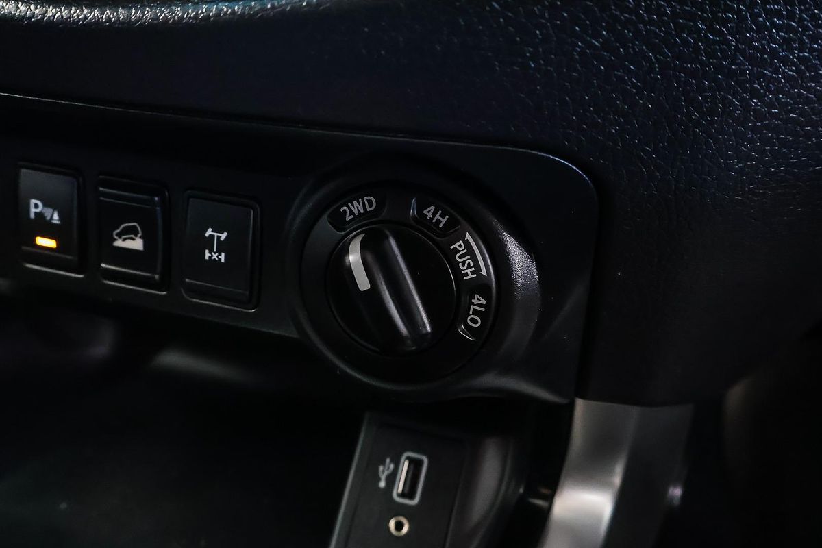 2020 Nissan Navara ST-X D23 Series 4 4X4