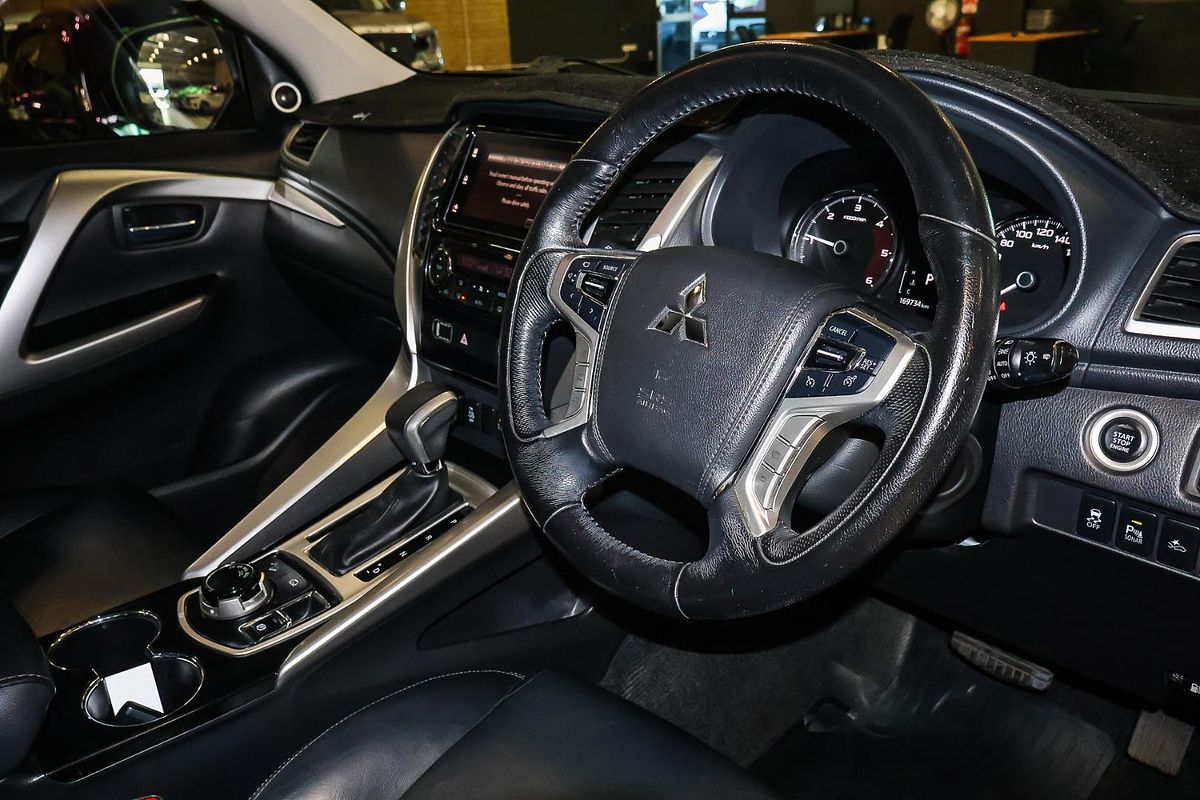 2016 Mitsubishi Pajero Sport Exceed QE