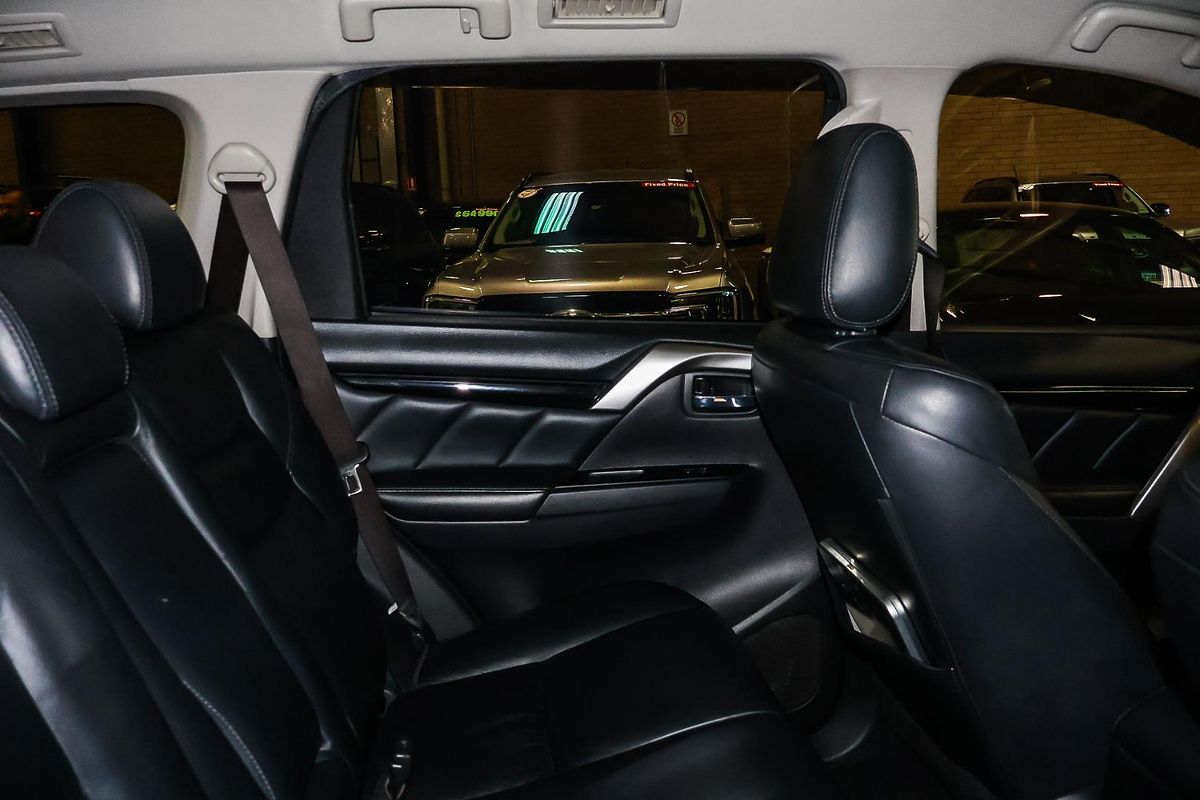 2016 Mitsubishi Pajero Sport Exceed QE