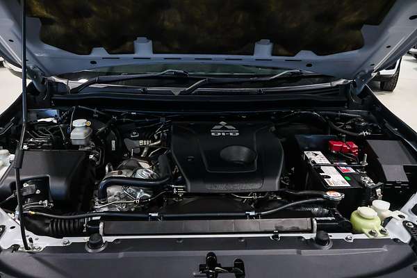 2016 Mitsubishi Pajero Sport Exceed QE