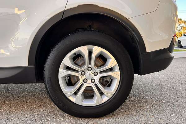 2020 Land Rover Discovery Sport P250 SE L550