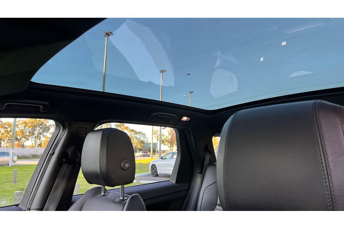 2020 Land Rover Discovery Sport P250 SE L550