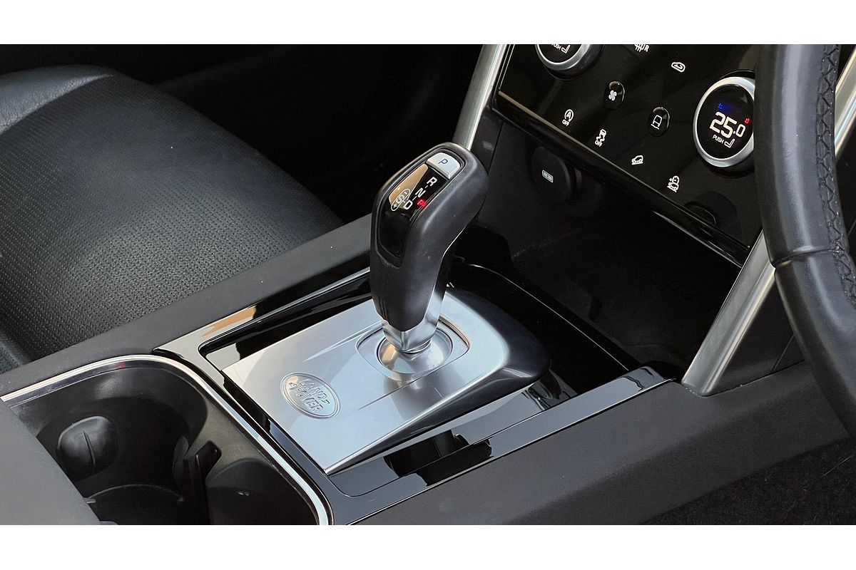 2020 Land Rover Discovery Sport P250 SE L550
