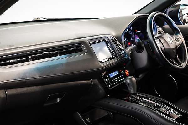 2018 Honda HR-V RS