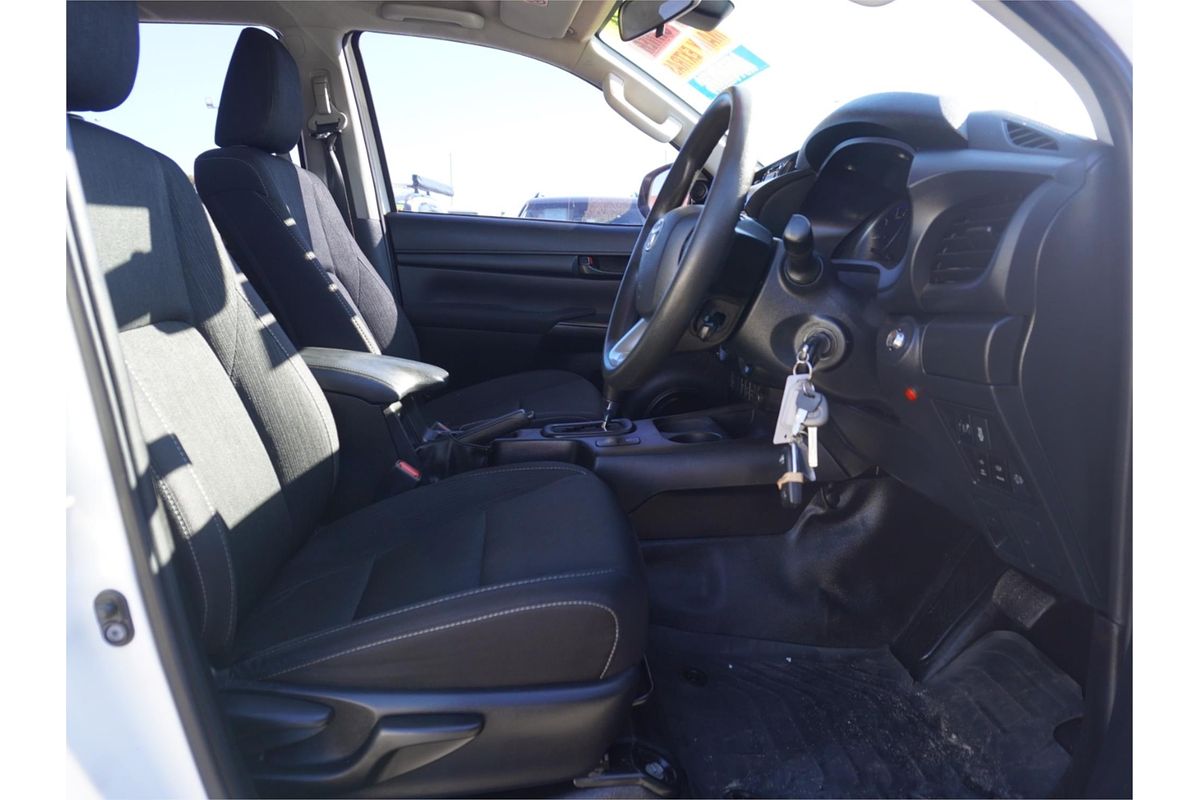 2019 Toyota Hilux SR GUN126R 4X4