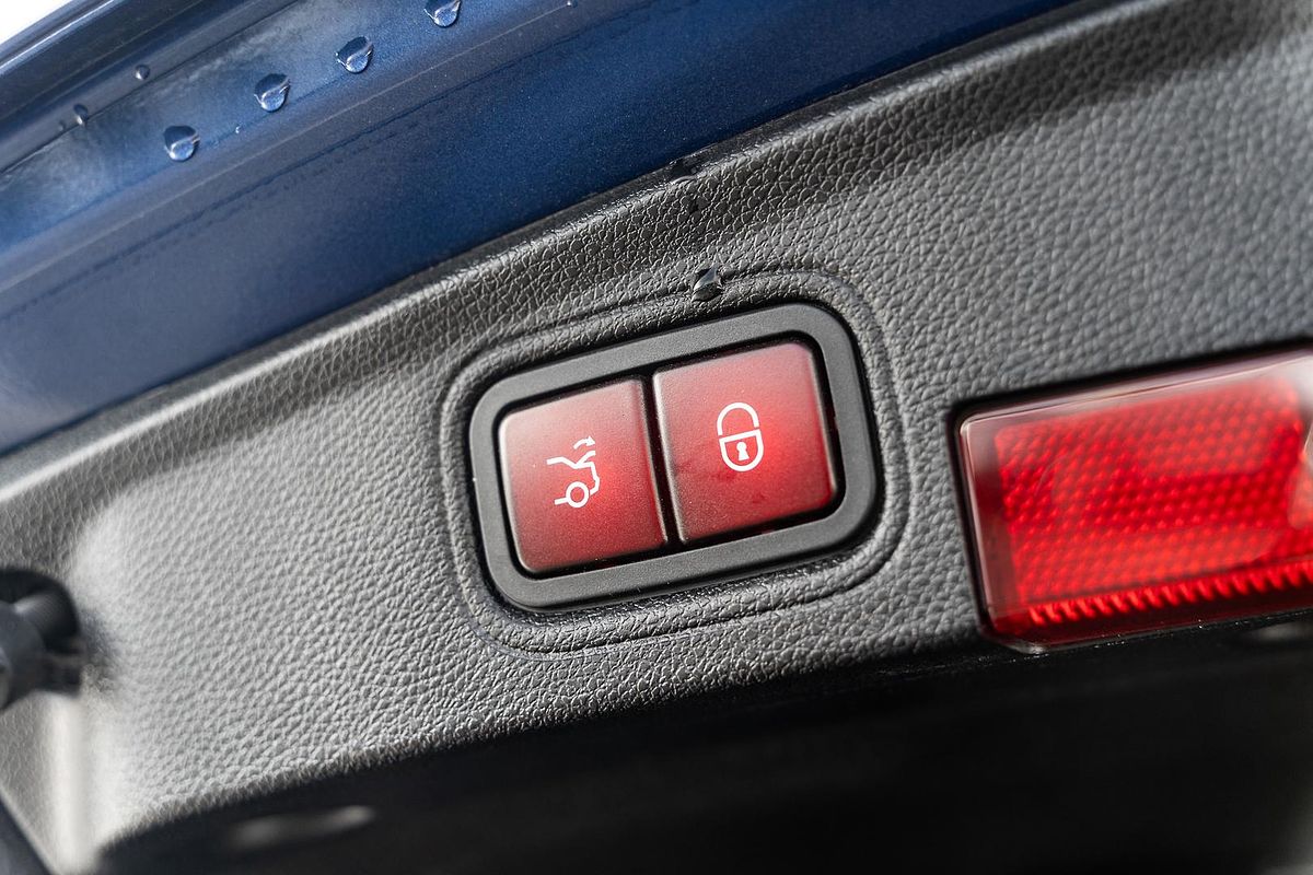 2022 Mercedes-Benz C-Class C200 C205