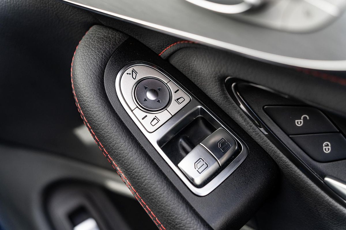 2022 Mercedes-Benz C-Class C200 C205