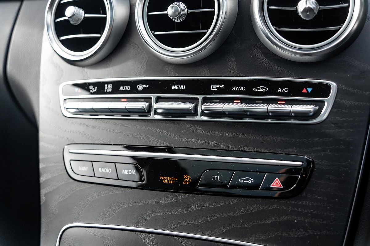 2022 Mercedes-Benz C-Class C200 C205