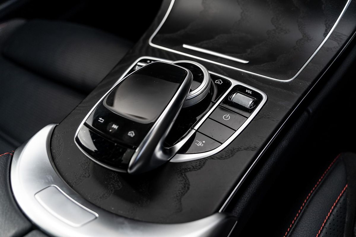 2022 Mercedes-Benz C-Class C200 C205