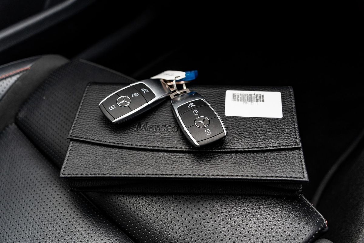 2022 Mercedes-Benz C-Class C200 C205