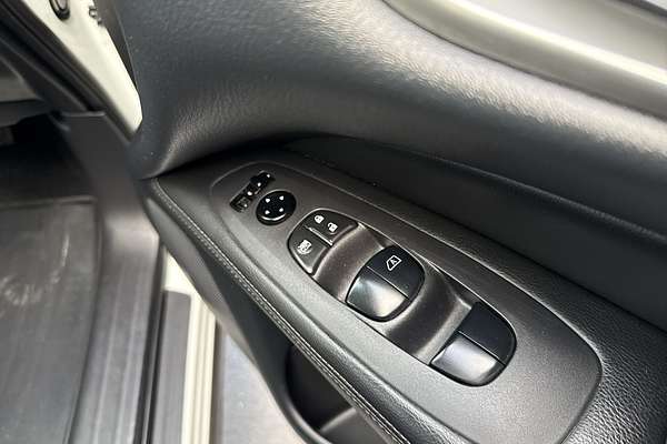 2020 Nissan Pathfinder ST R52 Series III