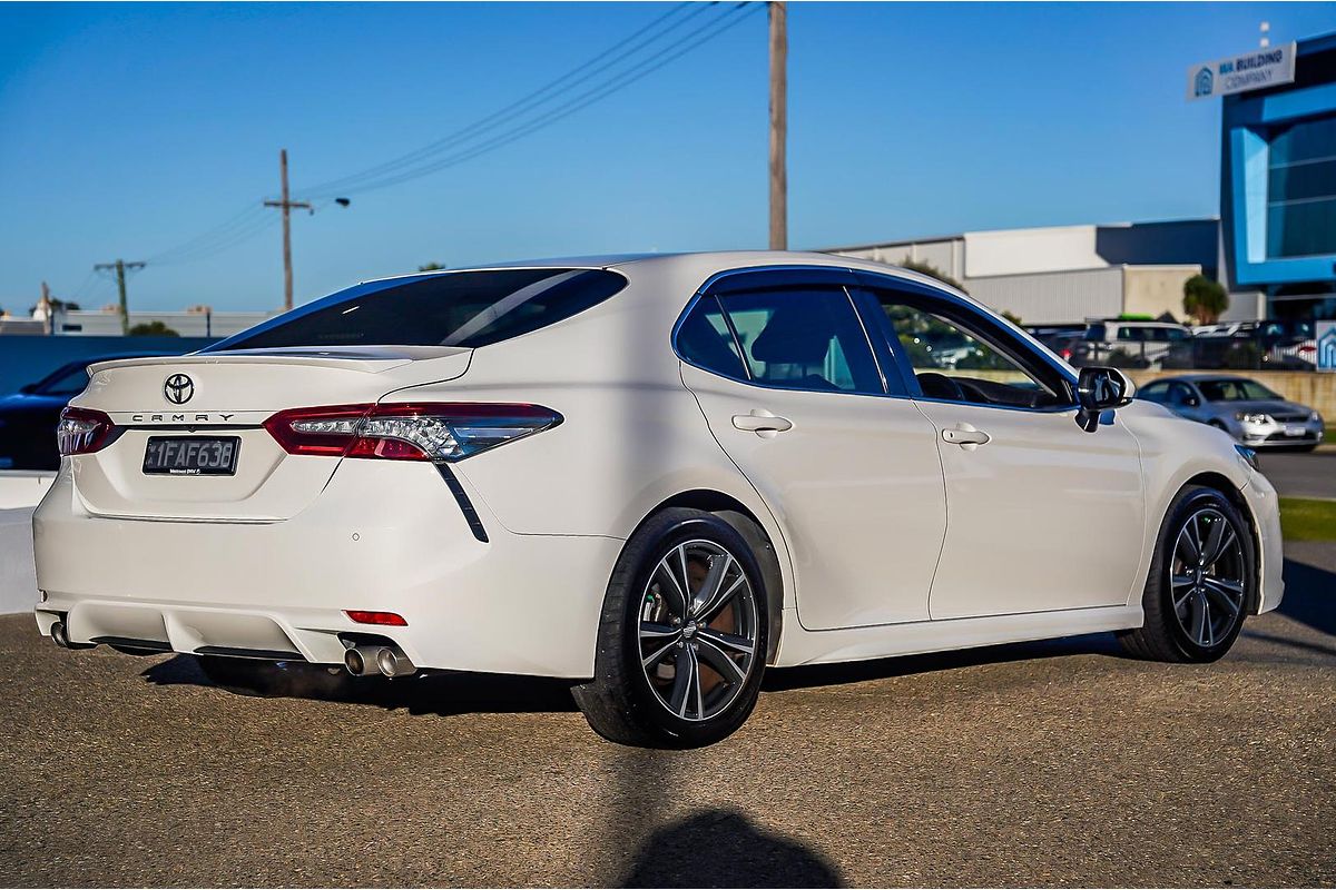 2018 Toyota Camry SX GSV70R