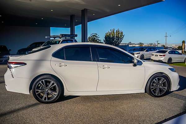 2018 Toyota Camry SX GSV70R