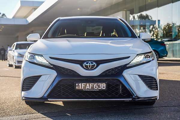 2018 Toyota Camry SX GSV70R