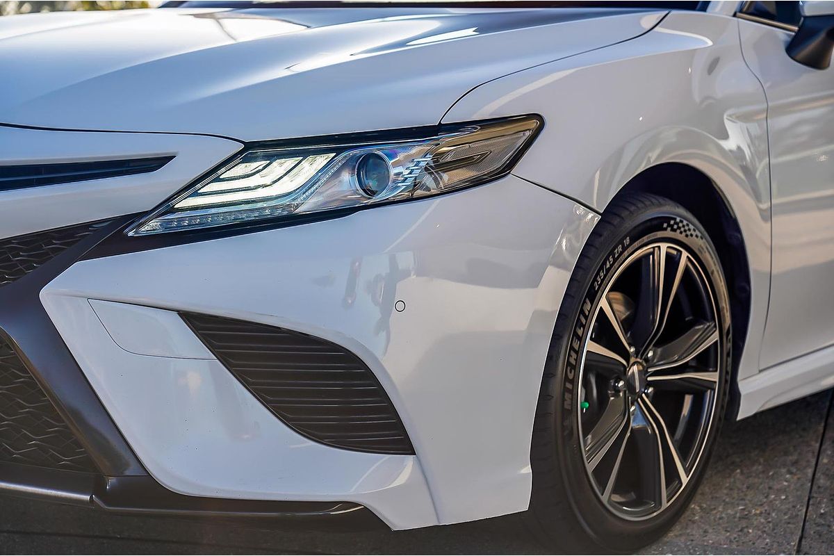 2018 Toyota Camry SX GSV70R