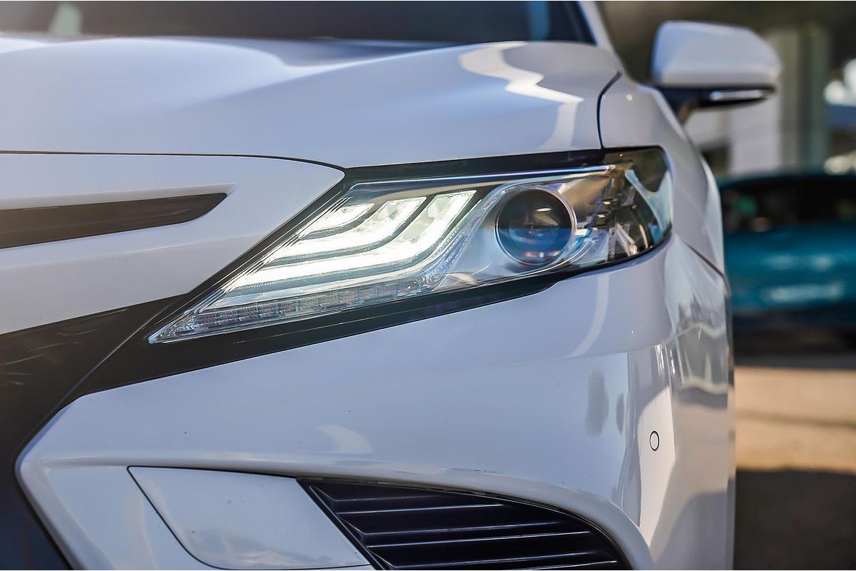 2018 Toyota Camry SX GSV70R