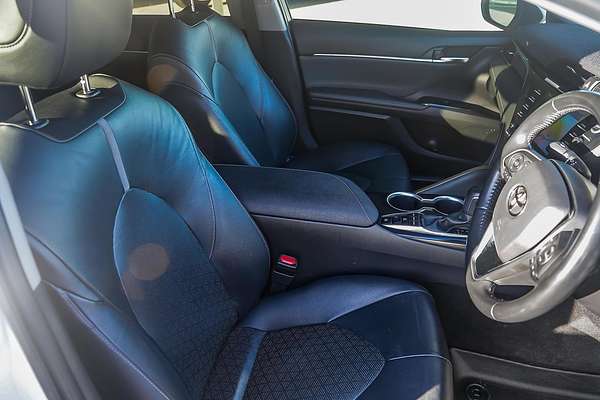2018 Toyota Camry SX GSV70R