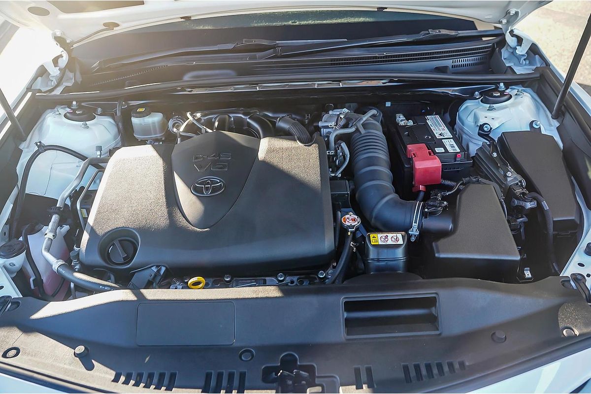 2018 Toyota Camry SX GSV70R
