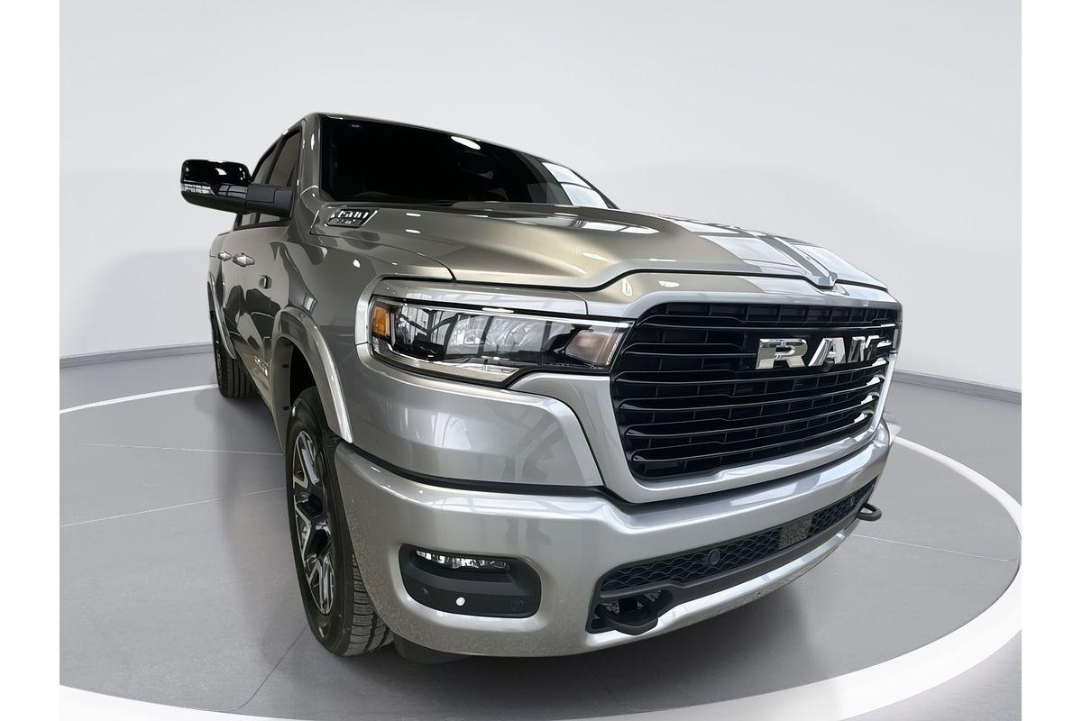 2025 RAM 1500 Laramie Sport Hurricane SO RamBox DT 4X4 SWB
