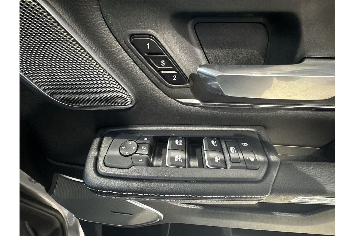2025 RAM 1500 Laramie Sport Hurricane SO RamBox DT 4X4 SWB