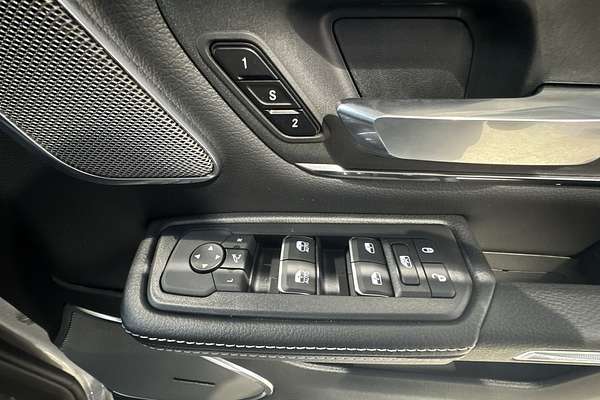 2025 RAM 1500 Laramie Sport Hurricane SO RamBox DT 4X4 SWB