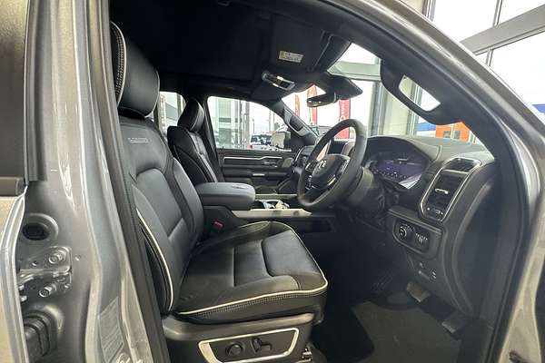 2025 RAM 1500 Laramie Sport Hurricane SO RamBox DT 4X4 SWB