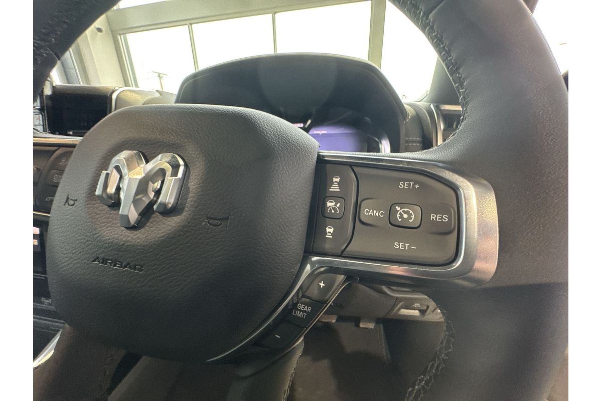 2025 RAM 1500 Laramie Sport Hurricane SO RamBox DT 4X4 SWB