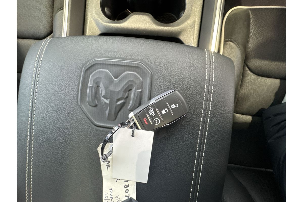 2025 RAM 1500 Laramie Sport Hurricane SO RamBox DT 4X4 SWB