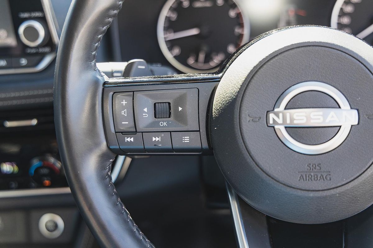 2023 Nissan X-TRAIL ST-L T33